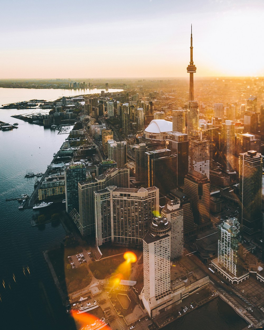 Business Class Flights From UK to Toronto Canada